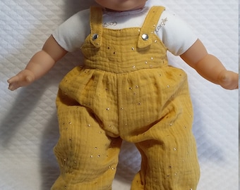 Baggy overalls with straps for baby doll or doll in double gauze cotton fabric with golden polka dots // Doll clothing