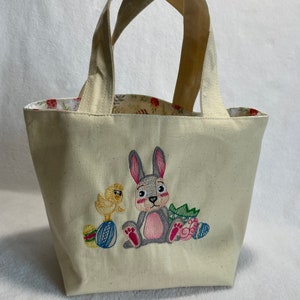 Easter child's mini basket // Easter child's caba bag // Personalized Rabbit embroidery pattern bag / Easter eggs