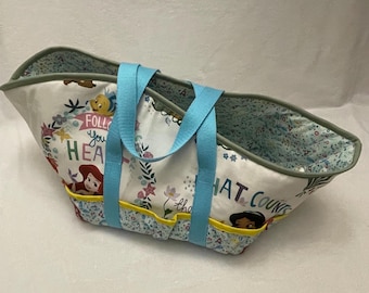 Baby bassinet // Fabric basket for transporting a doll // Portable baby bed, doll // Doll accessory // Bed with handle // Children&#39;s toy