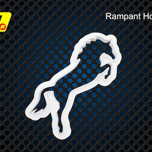 Op de afbeelding: Wit silhouet van een paard dat op zijn achterpoten staat, tegen een zwarte en blauwe achtergrond. De afbeelding is gelabeld "Rampant Horse".