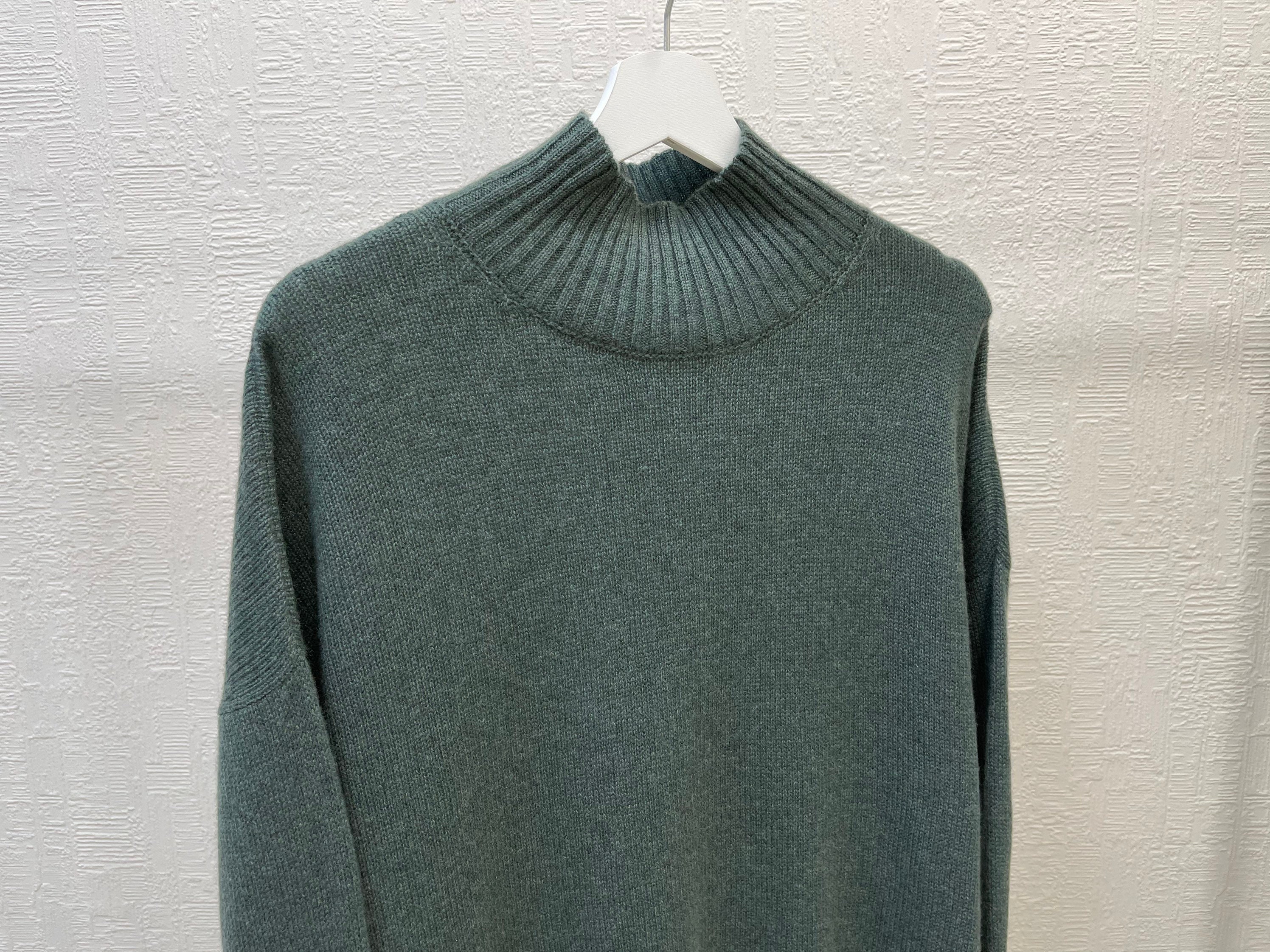 Green pure cashmere sweater for women Minimalist soft and | Etsy