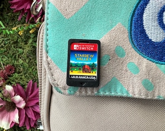 Video Game Pins, Mini Games, Nintendo Pin, Gamer Pins, Nintendo Games, Pin Badge, Stardew Valley Pin, Stardew Valley Gift, Cozy Gamer, Pin