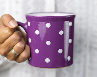 Tasse à café en grès | Grande tasse à café | Tasse mignonne | Tasse EXTRA LARGE à pois violets, tasse à café unique en poterie faite à la main, cadeau pour les amateurs de thé