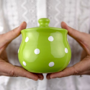 Ceramic Sugar Bowl with Lid, 10oz Sugar Contanier for Coffee Bar, Salt -  Condiment Pot for Kitchen Counter, Green Polka Dot Sugar Jar