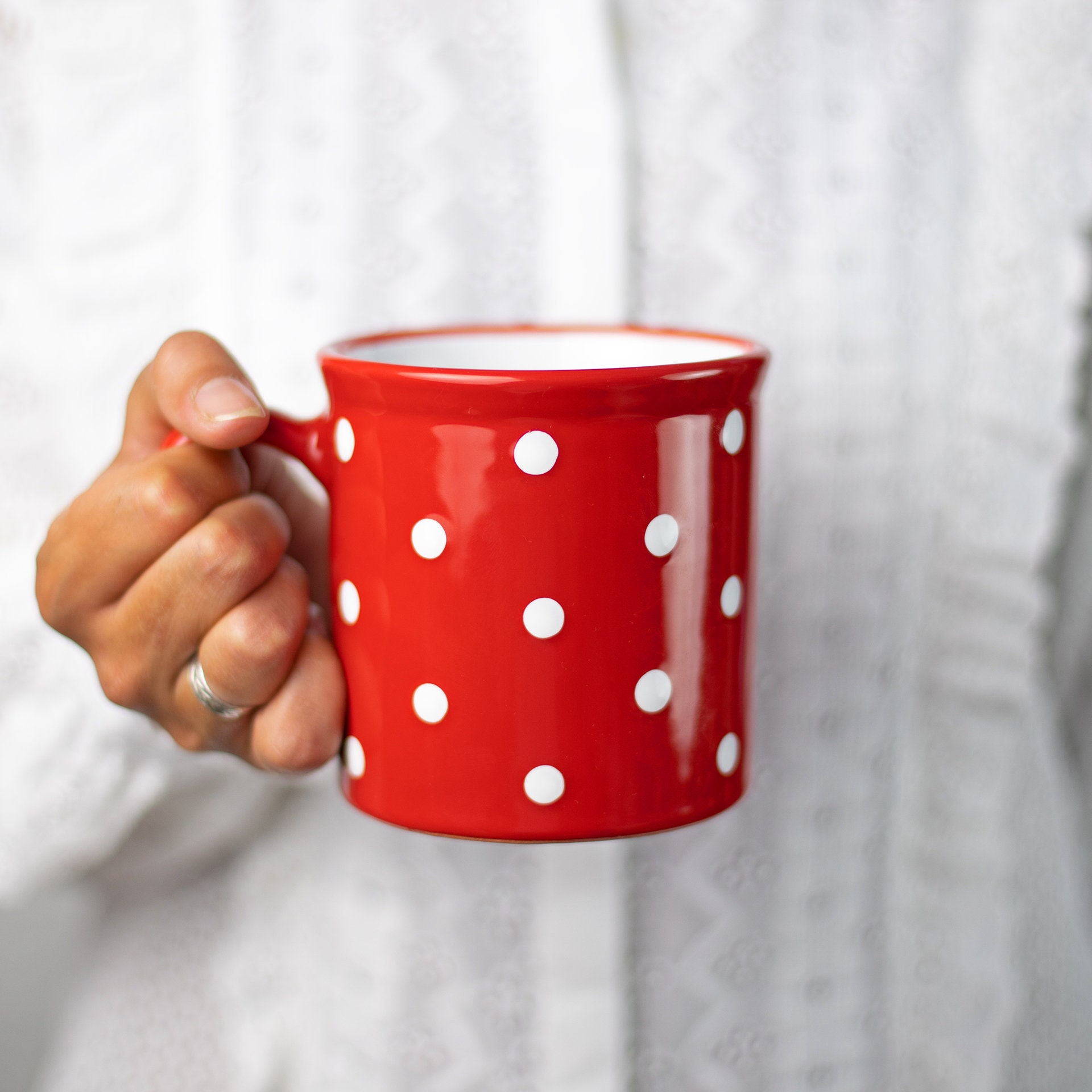 Taza de café grande / taza de sopa de cerámica / taza de café de gres,  lunares rojos y blancos, taza EXTRA GRANDE, taza linda de cerámica hecha a  mano -  México