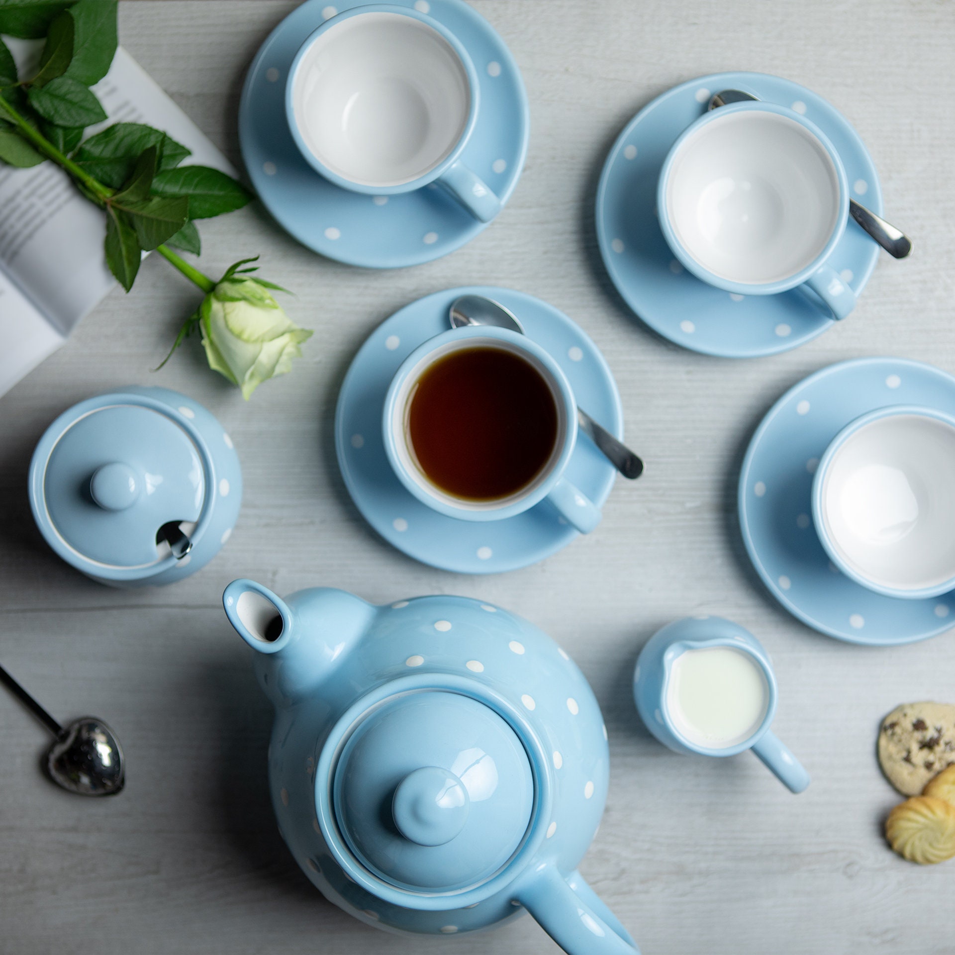 gres de estilo japonés COM-FOUR® Juego de té de 5 piezas tetera y 4 tazas de té de cerámica servicio de té ingeniosamente vidriado para ceremonias del té 