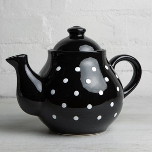 Théière en céramique noire, théière en poterie faite main, très grande à pois blancs, grès unique, cadeau de pendaison de crémaillère pour les amateurs de thé image 5