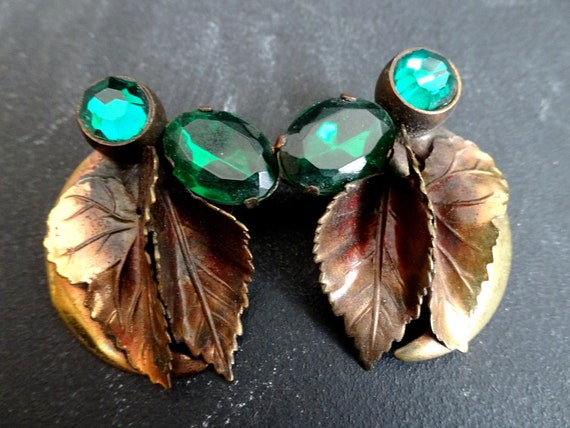 Vintage 1980 Clip on Earrings. Green
