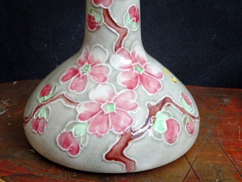 Ensemble de deux vases pour une fleur en céramique de style Art nouveau. Vase bouton de tige français image 3