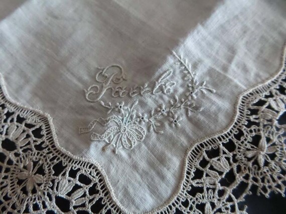 Antique French 1900s Creamy Heirloom Bobbin Lace … - image 8