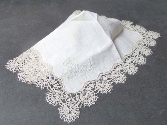 Antique French 1900s Creamy Heirloom Bobbin Lace … - image 4