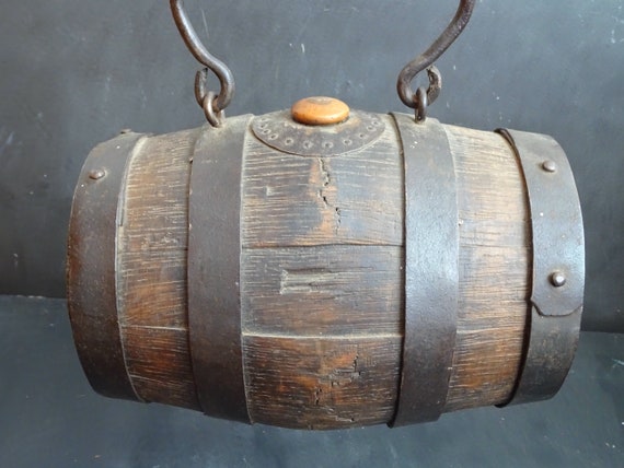 Civil War Era Wooden Powder Keg. Military & Patriotic Civil War, Lot  #48360