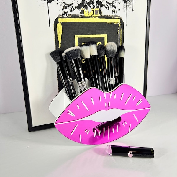 Mirrored Lips Makeup Brush Holder Pink, Cosmetic Vanity Organizer, Gift for Her Makeup Organizer