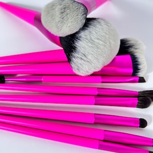 10 Stück Pink Nylon Make-up Pinsel Set