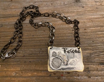Chunky Paw rescue necklace