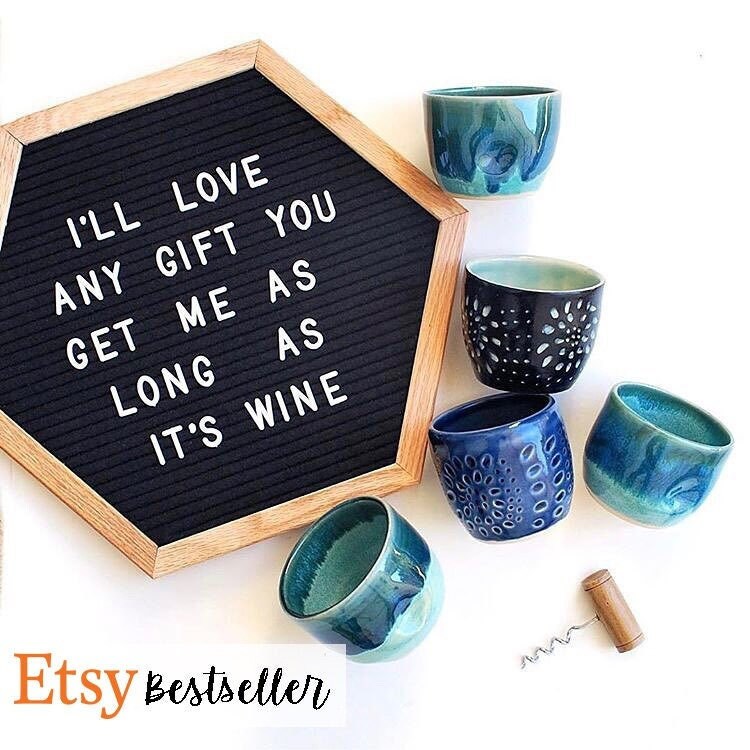 L'ensemble de Panneaux Lettres Hexagon Originaux Comprend Un Panneau Hexagonal en Feutre, Des/Chiffr