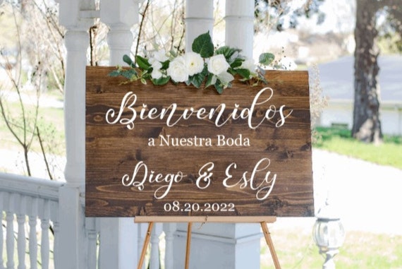 Bienvenidos sign stickers. DIY sign stickers. A Nuestra Boda sign stickers. Spanish sign decals.  wedding decals. Bienvenidos stickers
