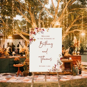 Wedding welcome sign. Canvas, acrylic, photo board wedding sign. Fall wedding signs. Welcome wedding sign for fall.