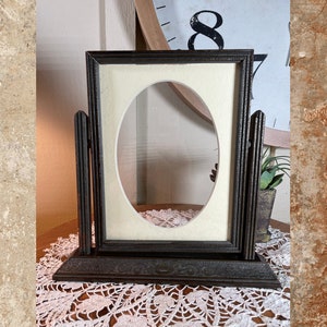 Antique Wood Tilt Picture Frame for 5" x 7" Picture, Oval Matt, Measures, 10" x 10", 1930's   B4-6-15