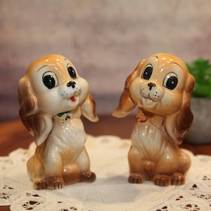 Salero y pimentero vintage de cerámica con forma de perro Cocker Spaniel, fabricado en Japón B91-3-18
