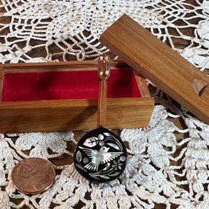 Vintage, Miniature, Wood Banjo in Wood Box, Inlayed, Mother Of Pearl, Dove, 3 inch, Unique   B13-3-5