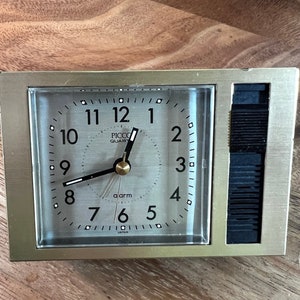 Picco, Japan, Traveling Alarm Clock, Wood Grain Look, 1970&#39;s, 4&quot;, Quartz, Glow In The Dark Hands   B37-6-28