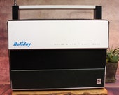 Vintage Holiday Solid State Multi-Band AC DC World Time Radio, 1970 39 s, 13 quot (B)-6-28