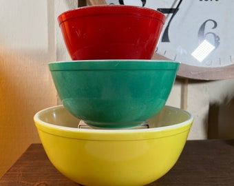 3 Pc, Vintage, Pyrex, Primary, Nesting Bowls, Mixing Bowl, Set, Primary Colors, Red, Green, Yellow, 402, 403, 404,  1960's    B104-9-23