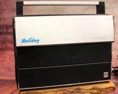 Vintage Holiday Solid State Multi Band Transistor Radio, 12 quot , 1970 39 s B62-6-28