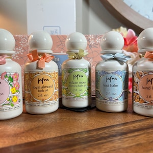 Jafra, Gift Set, Body Care Lotion, 5 Bottles, Assorted Lotions, New In Box, Discontinued, New Old Stock, Vintage, 1980&#39;s   B50-7-14   (#13)