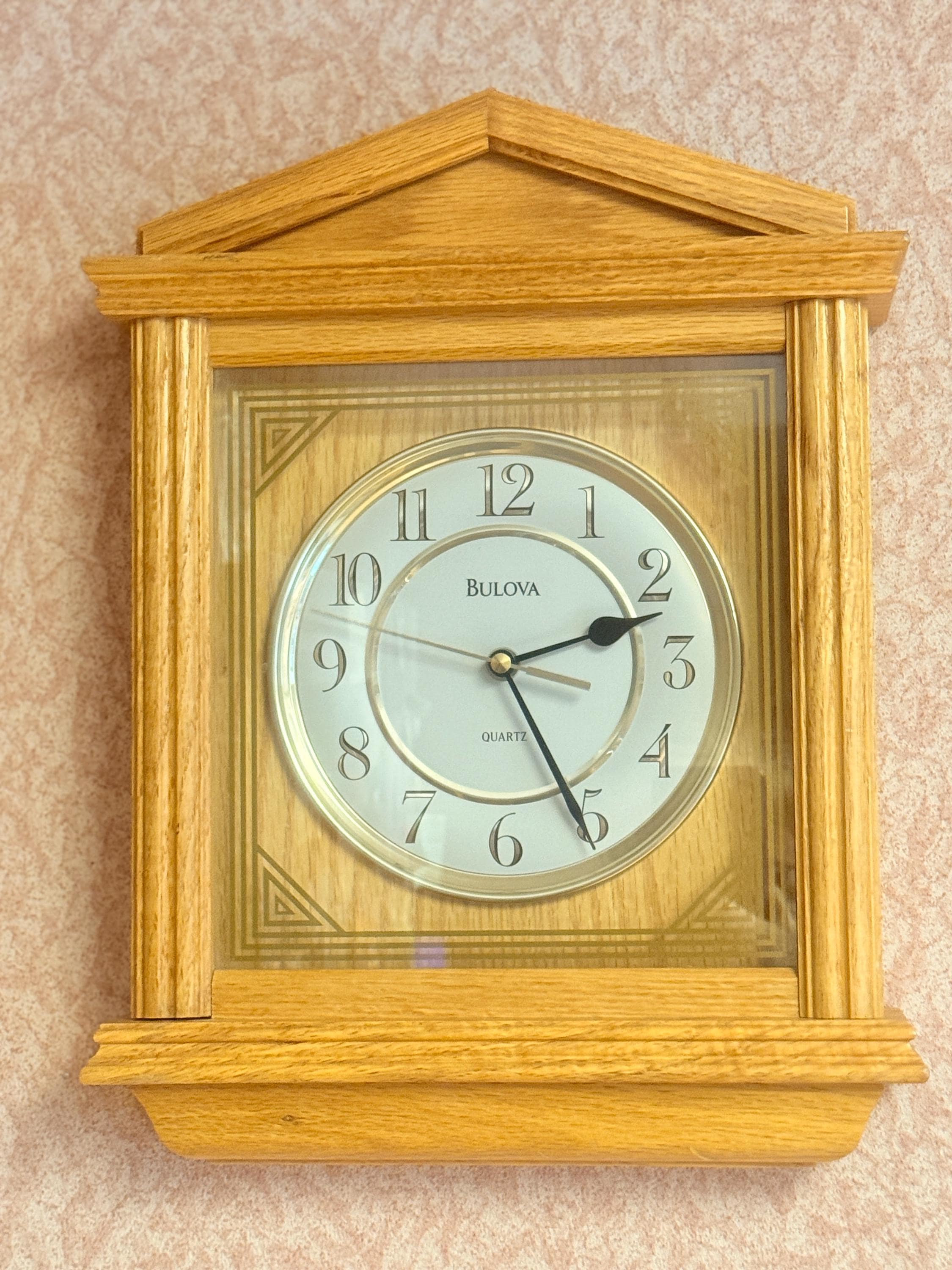 Vintage, BULOVA, Quartz, Solid Oak, Wood, Wall Clock, Traditional