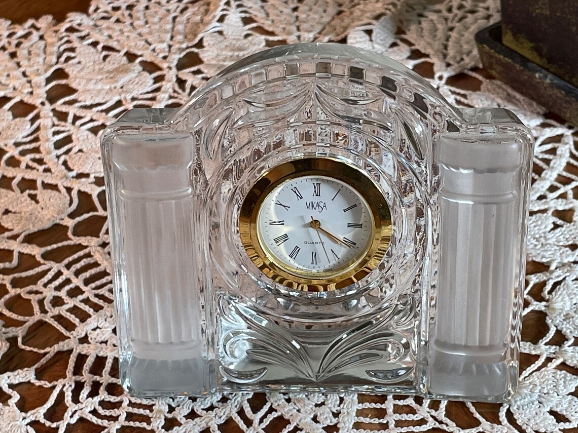 Vintage Mikasa Crystal Clock Quartz Accent Clockdresser Etsy