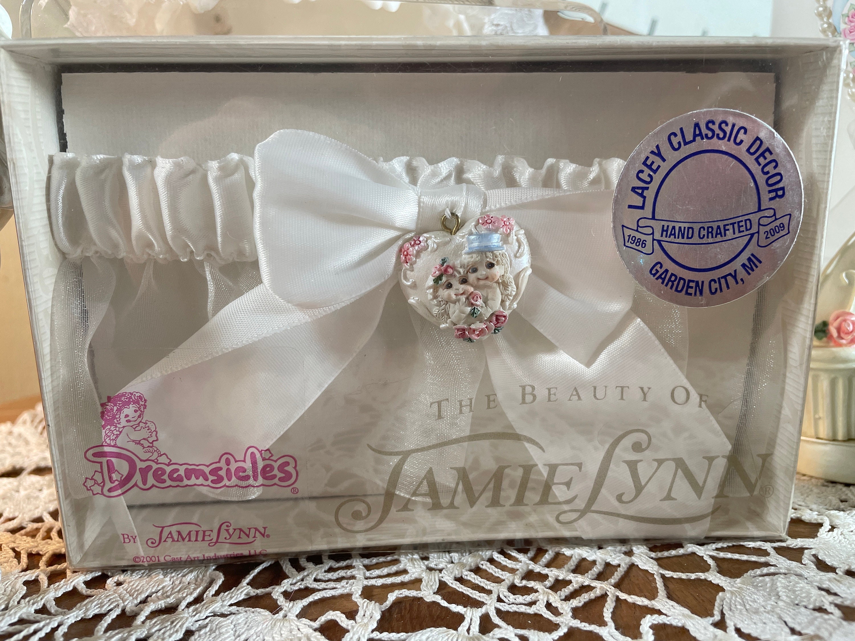 Dreamsicles Wedding 6 Pc. Set, 2 Wedding Cake Toppers. 1