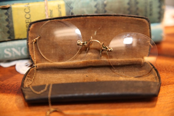 Lentes antiguos sale