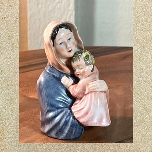 Vintage, Goebel, Blessed Mother ,Madonna, Holding Baby Jesus, Western Germany, HM 133, 4 Inch, 1950&#39;s, Religious     B67-12-15