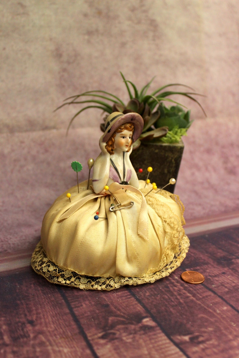 Top Made in Japan Antique Porcelain Pin Cushion Lady with skirt Bin 56