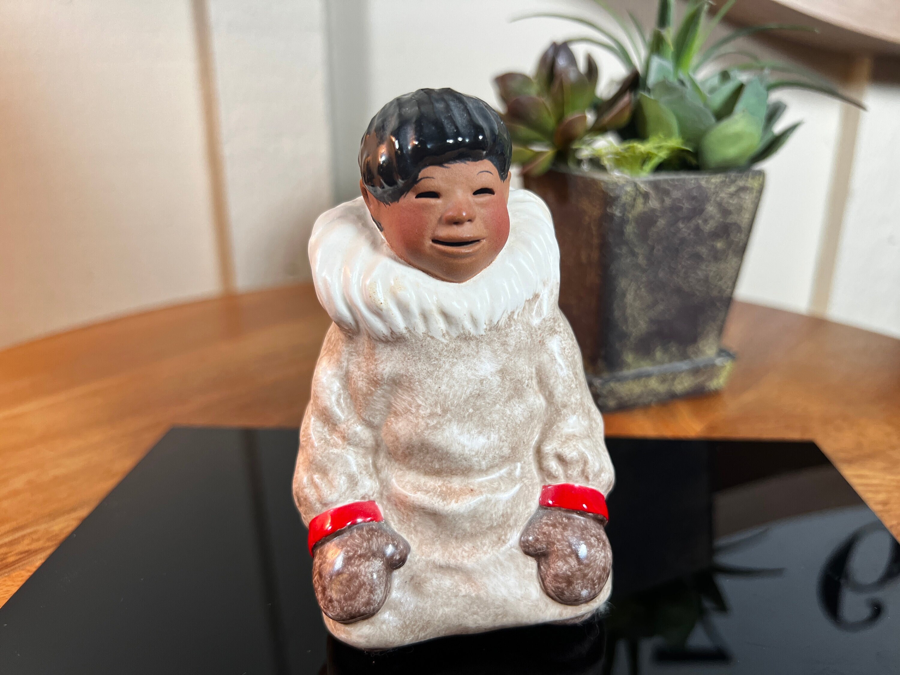 C.アラン・ジョンソン　エスキモー　陶器フィギュア C alan johnson - Etsy 日本
