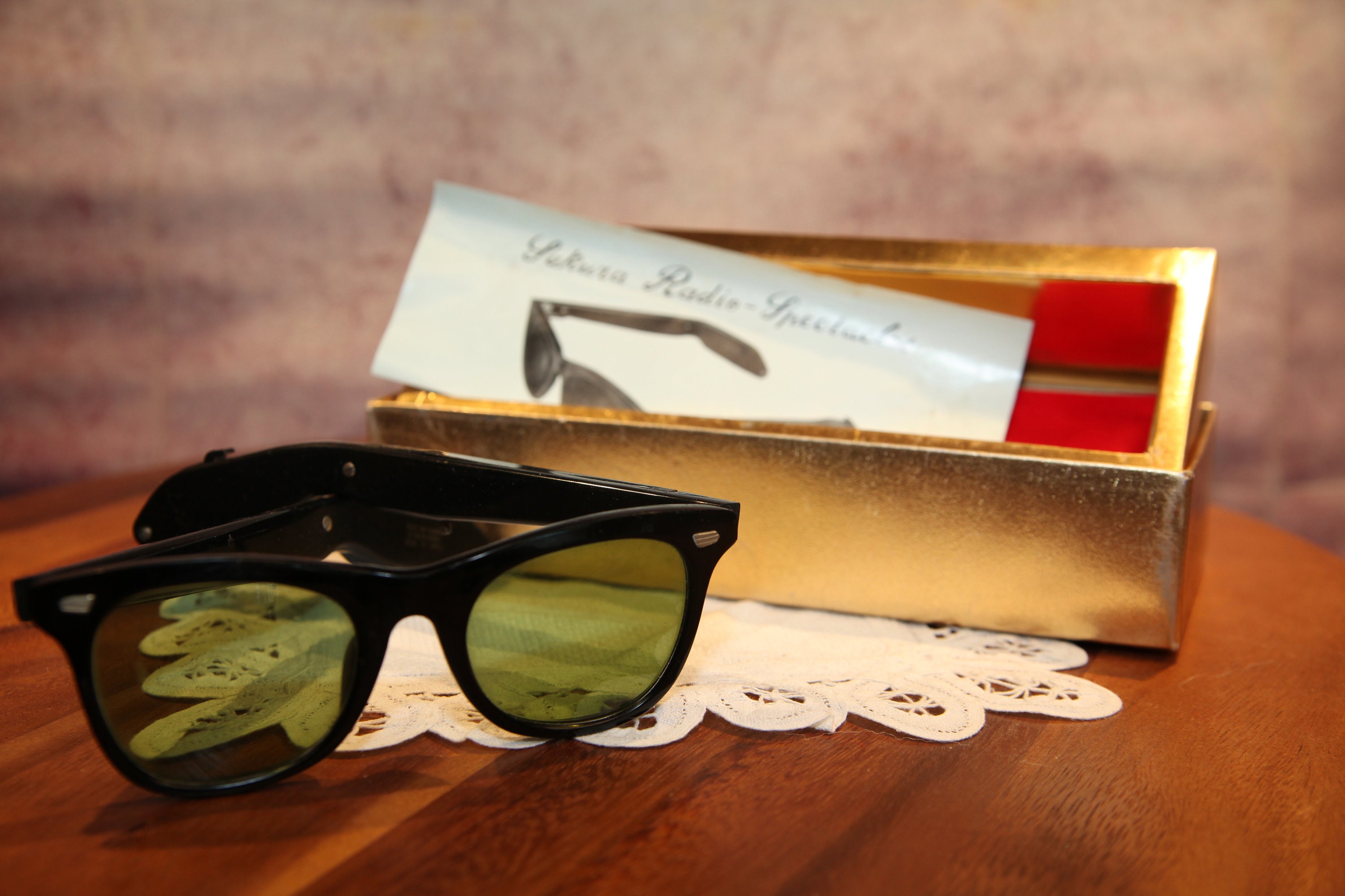 Radio Sunglasses 1960s Ray Ban Style Sakura Transistor Radio