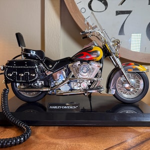 HARLEY-DAVIDSON Land Line Telemania Heritage Softail Red/yellow