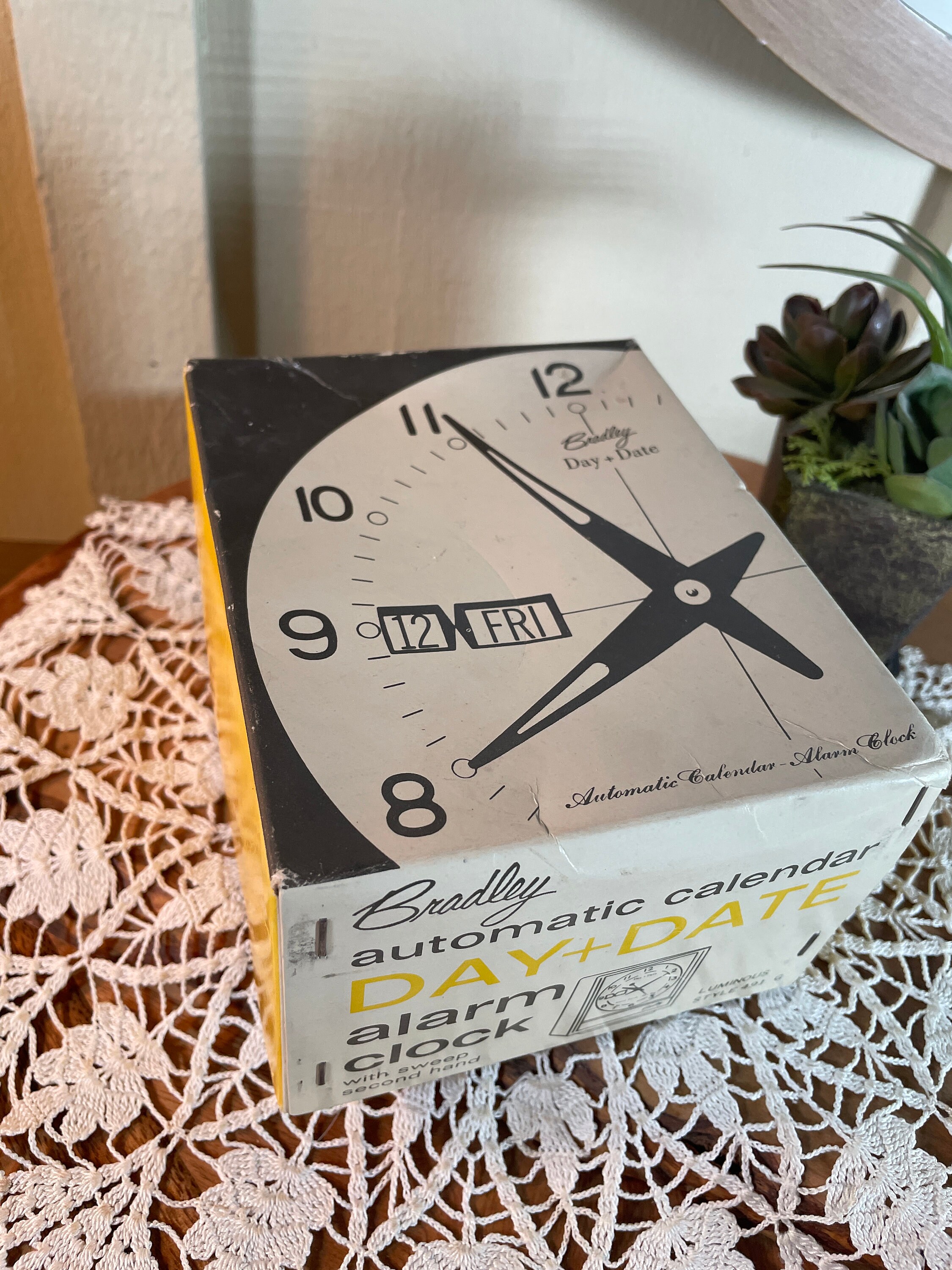 Vintage Bradley Alarm Clock Mid Century Windup Day Date Etsy