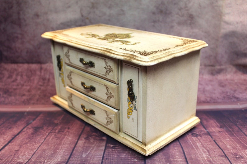 1950/'s Made in Japan Vintage Wood Musical jewelry Box