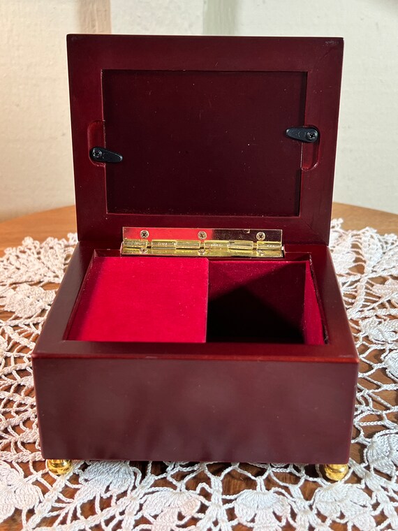 Vintage, Wood Music Box, With Removable Picture, Replace With Your Picture, 1970's, Plays endless Love, 5 B12-7-31 - Etsy Vintage, Wood Music Box, With Removable Picture, Replace With Your Picture, 1970's, Plays endless Love, 5 B12-7-31 - Etsy