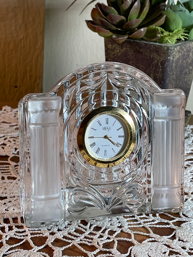Vintage Mikasa Crystal Clock Quartz Accent Clockdresser Etsy
