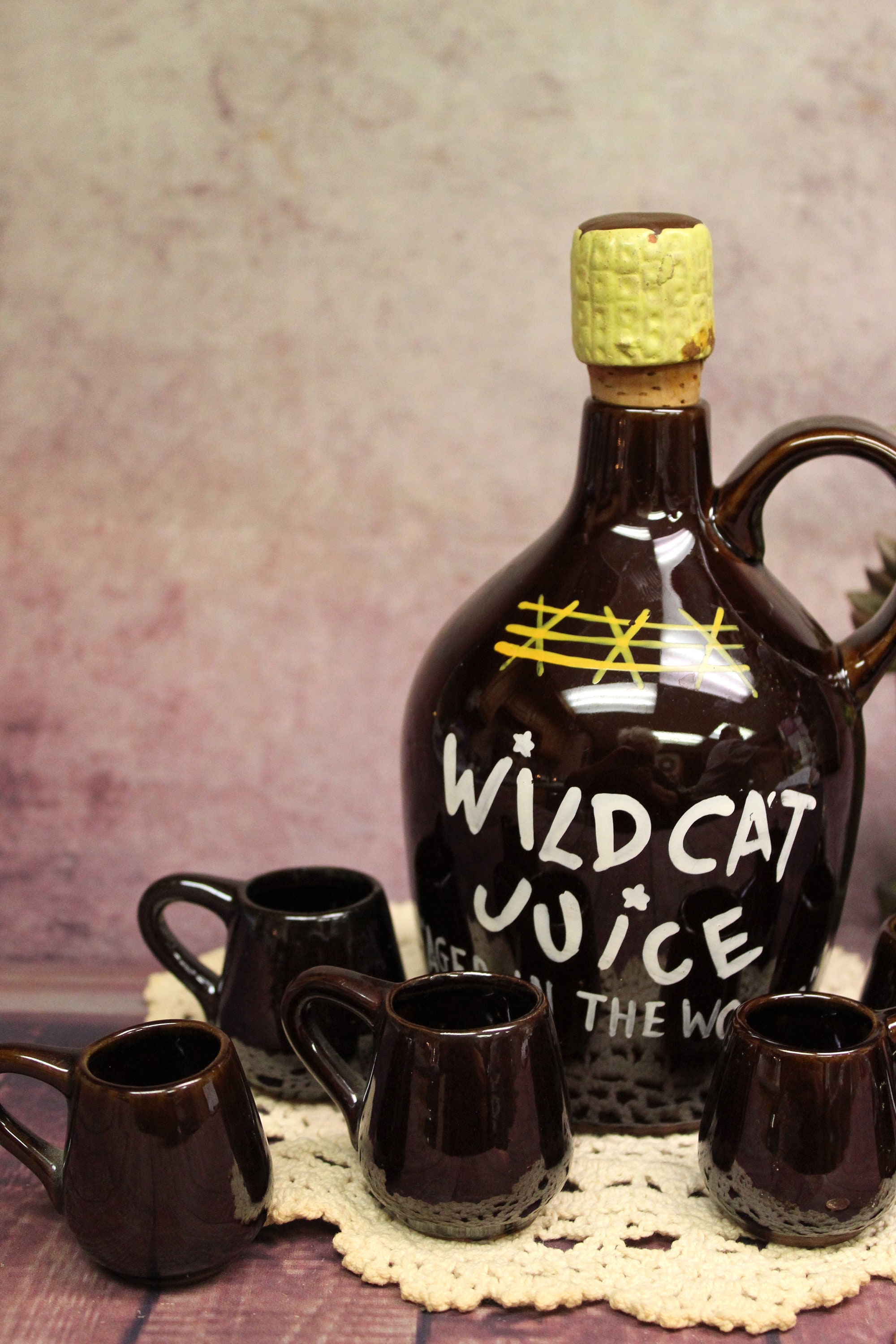 Vintage Wild Cat Juice Ceramic Jug With Stopper Bottle & 8 Small