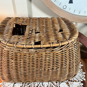 Antique, Vintage, Wicker, Fly Fishing, Trout, Fish, Creel, Basket, Pouch, with attached Leather Strap, 1950&#39;s, 14 Inch   K12/15
