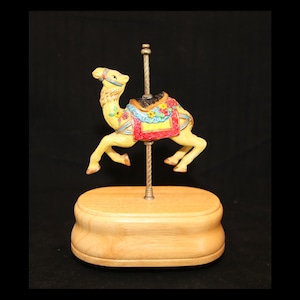 Vintage Porcelain Musical Carousel Camel, Carousel Horse, Wood base, Carousel Waltz, 9&quot;, 1980&#39;s B18-11-6