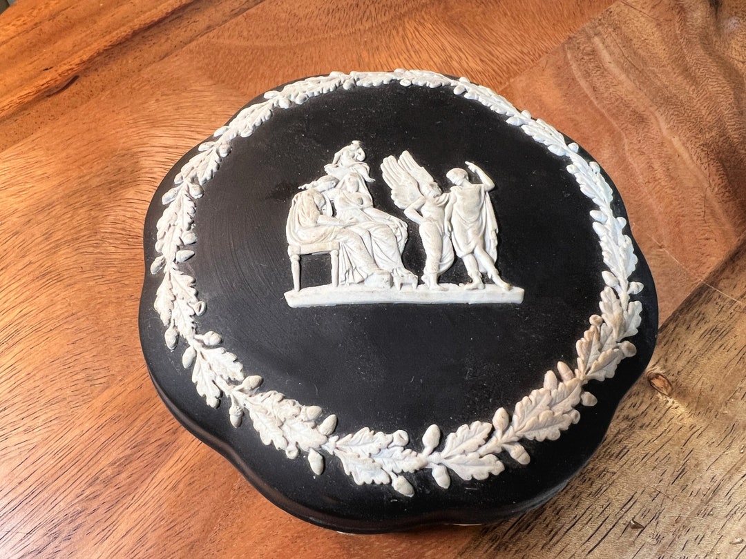 Vintage, Black & Ivory, Wedgewood, Jasperware, Round, Covered, Powder Box, JEWELRY, Candy Dish, 5, 1970's B6-3-10 - Etsy Australia Vintage, Black & Ivory, Wedgewood, Jasperware, Round, Covered, Powder Box, JEWELRY, Candy Dish, 5, 1970's B6-3-10 - Etsy Australia