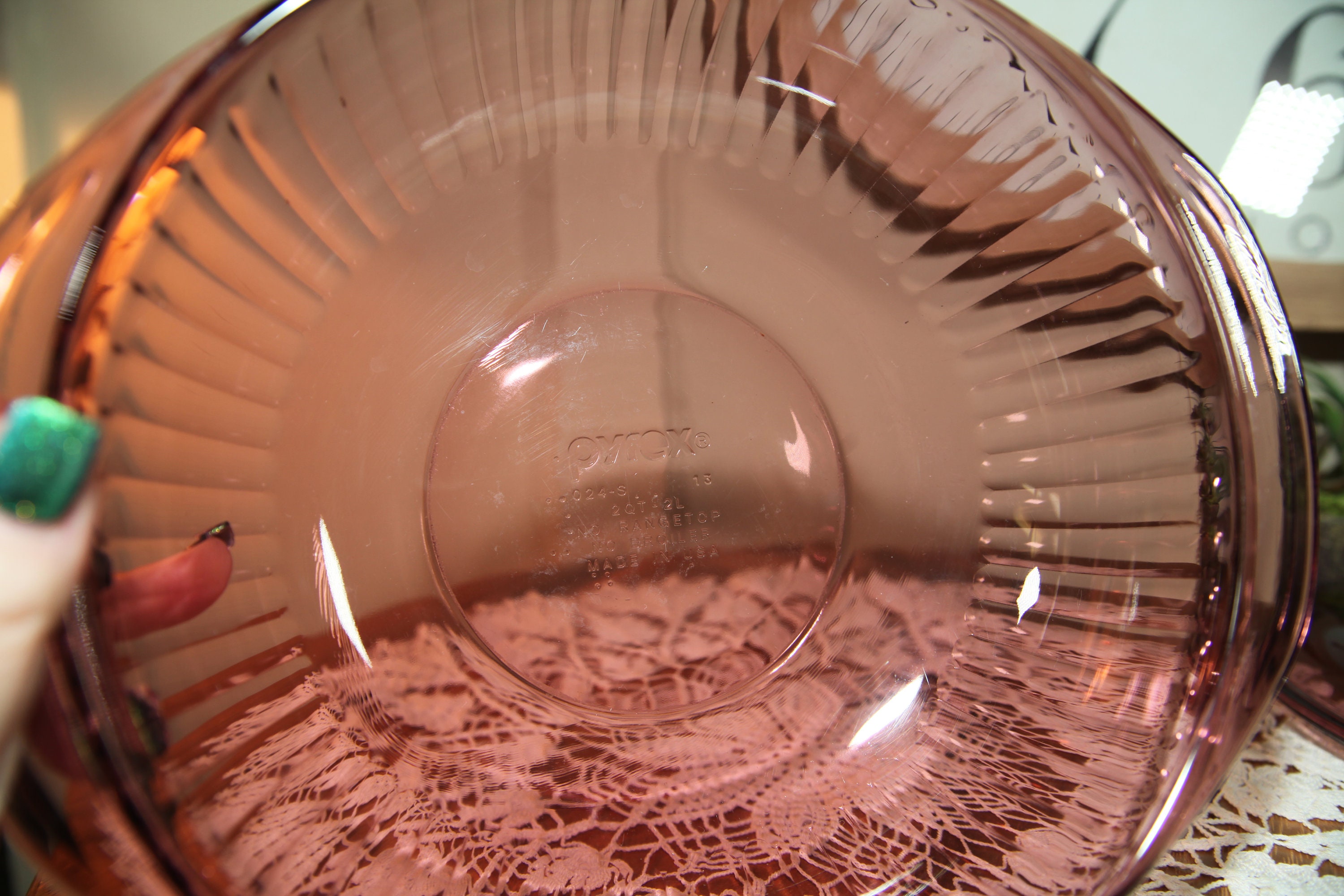 専用ページ　ビンテージ PYREX USA 蓋付　キャニスター旧ロゴ　B Vintage Pyrex, Cranberry Purple, Glass ,covered, Casserole