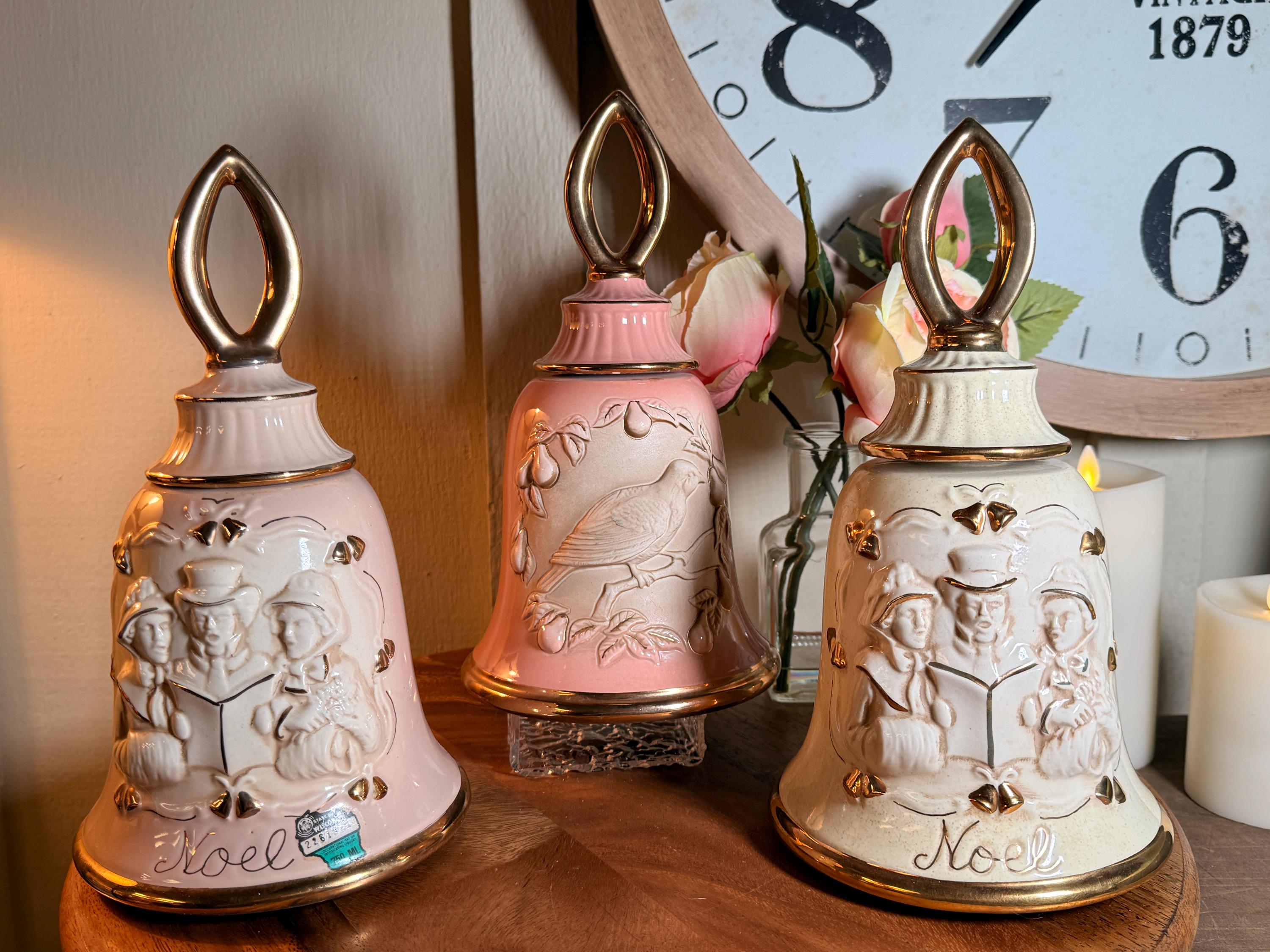 Bell, Music Box, With Carolers, Jim Beam Decanter, Christmas