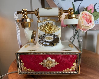 Teléfono de disco antiguo, adornado, dorado, crema, francés, con borde rojo, línea fija, 10", década de 1970, WORKS B5/3